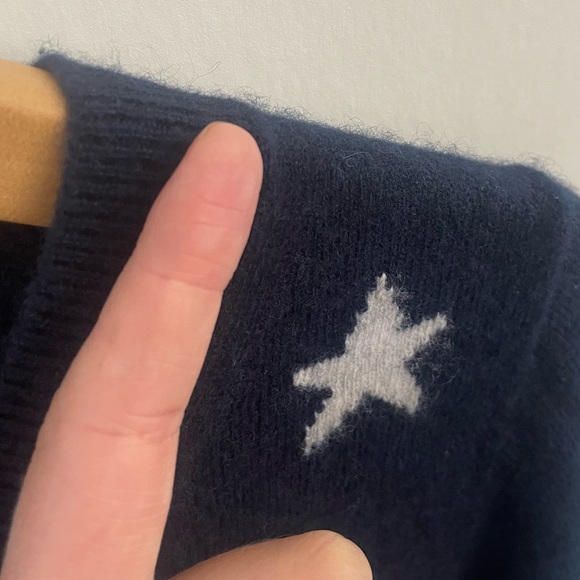 J Crew Everyday Cashmere Crewneck Sweater with Intarsia-Knit Stars - Picture 10 of 14